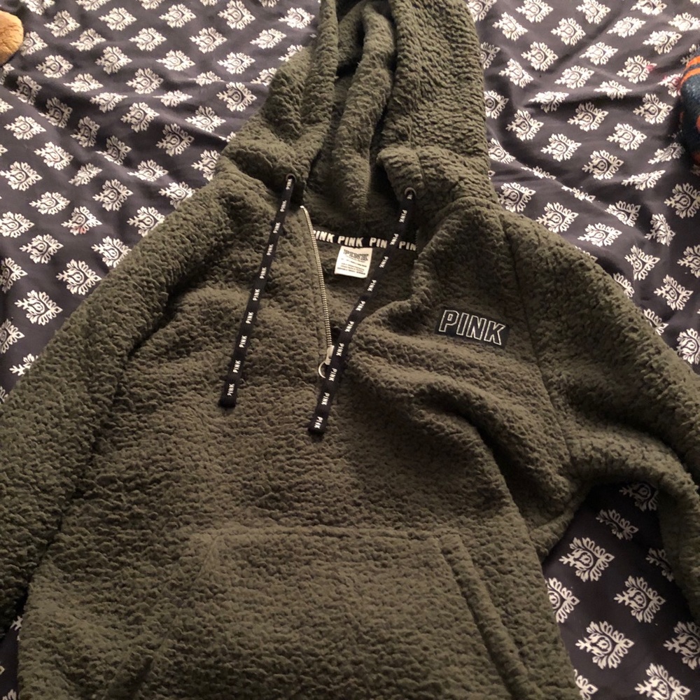 Victoria’s Secret Sherpa